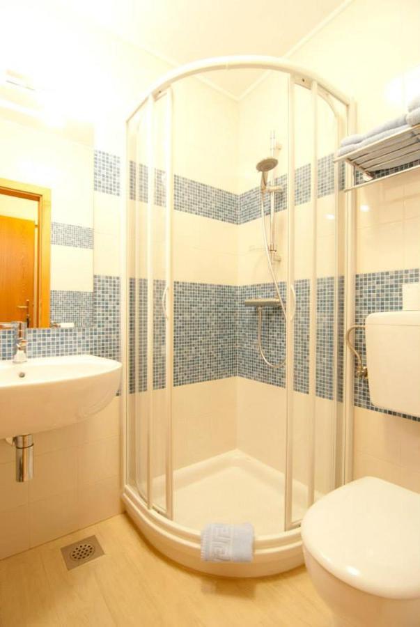 Bed and Breakfast Kraljic - Primoz Cotar Dornberk Zewnętrze zdjęcie